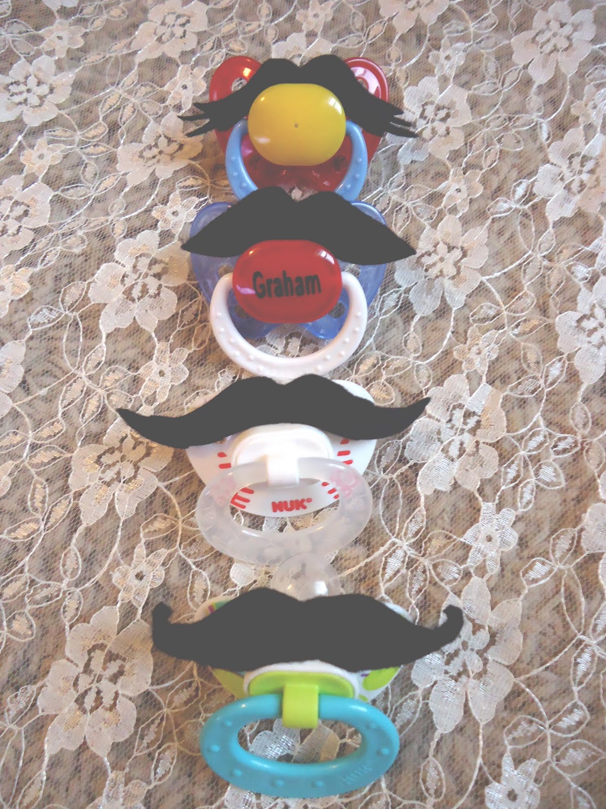 McKell's Closet Mustache Binkies Tutorial!