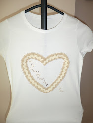 Camiseta dulce corazón beige