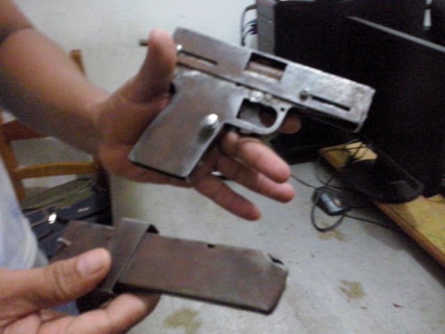Ji-Paraná - Moradores do bairro Urupá encontram pistola de fabricação caseira