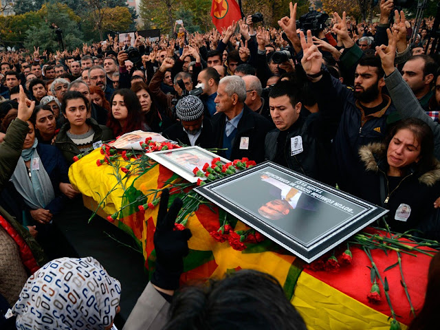 Turquía: 50.000 personas en el funeral del kurdo asesinado