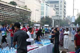 Salman's Being Human decided to encourage the Mumbai Marathon Runners