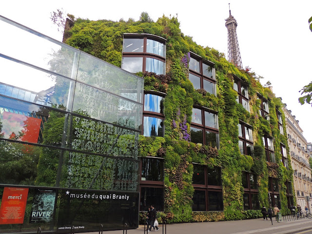 Vertikalne bašte Quaibranlymuseummay2013+paris