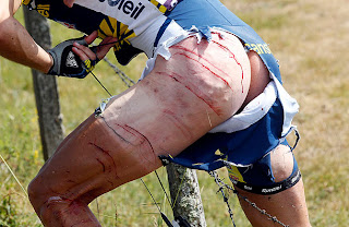 Johnny Hoogerland - wypadek podczas Tour de France 2011