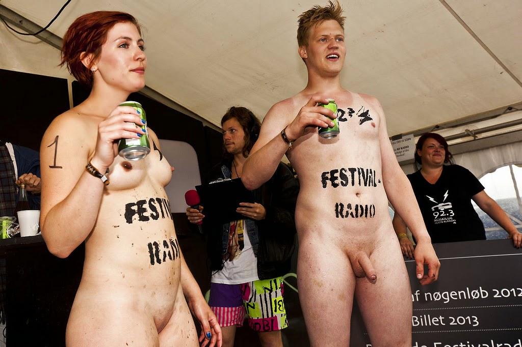 Cross - Roskilde Festival - Couples.