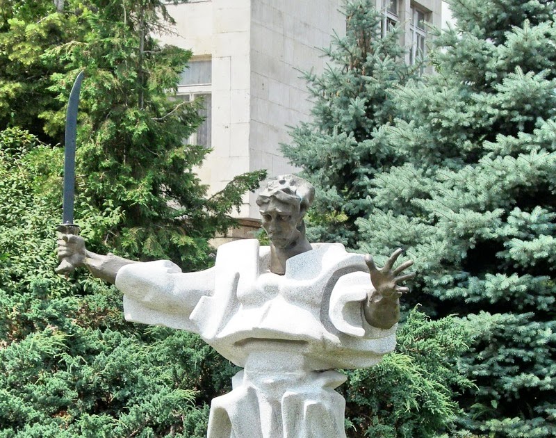 Popovo Личности