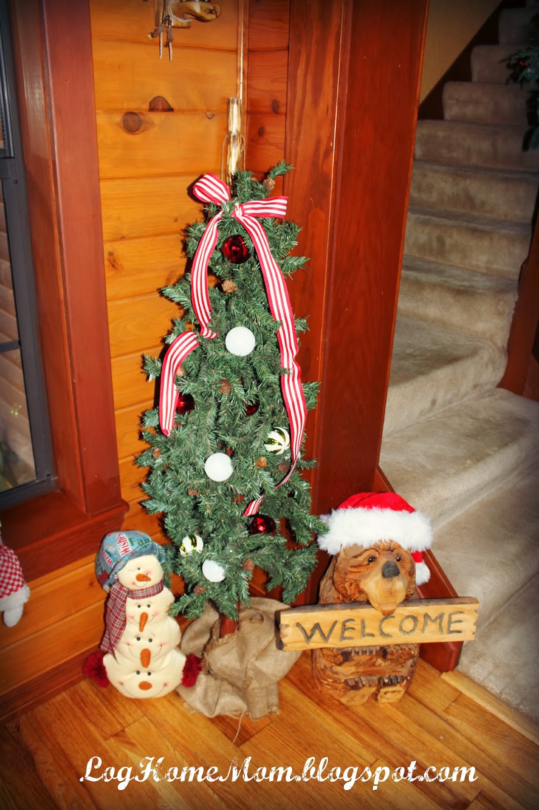 Log Home Mom Christmas Makes Me Feel Emotional