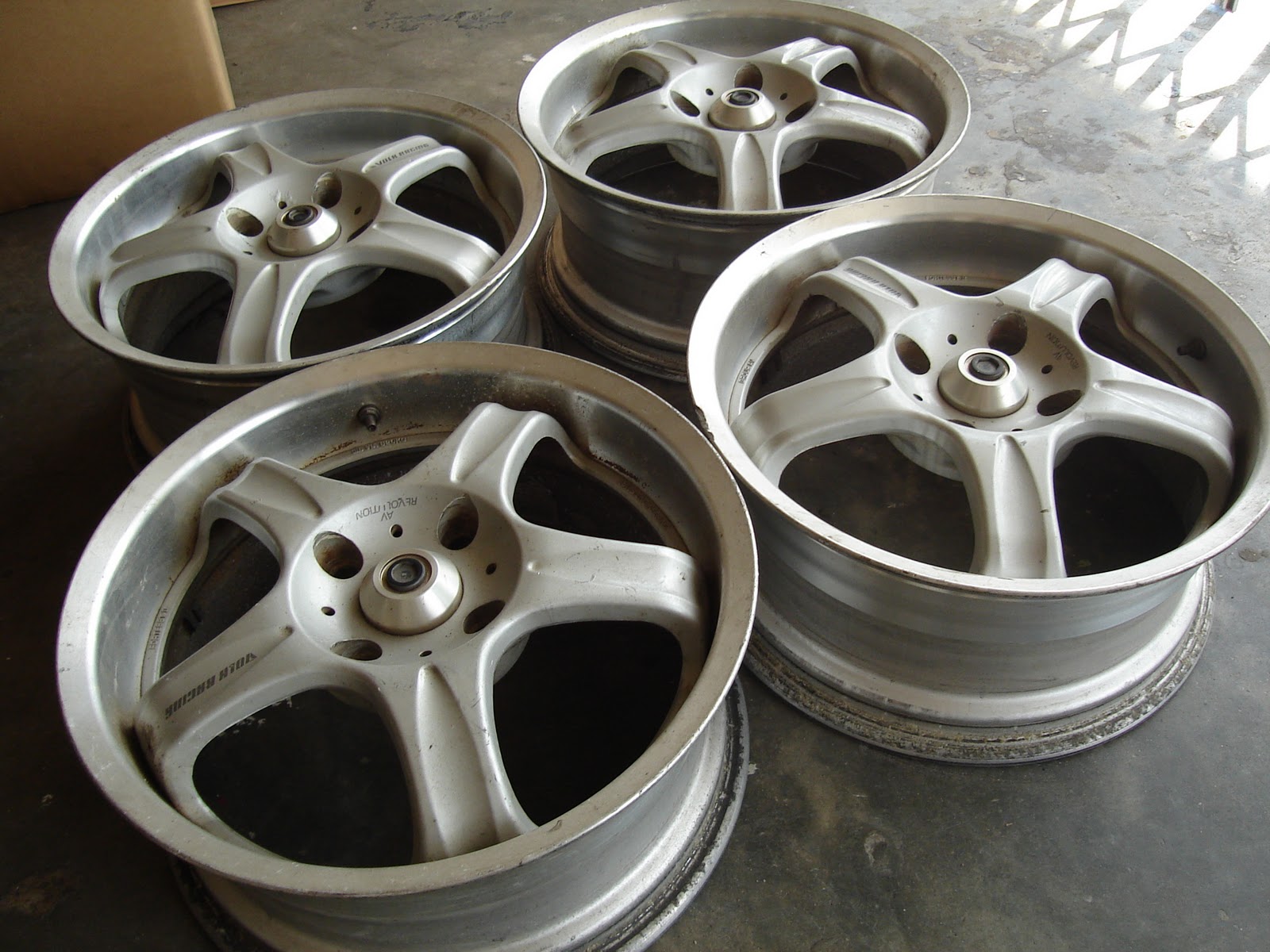 Specialist Imported Used JAPAN Sport Rims VOLK RACING AV REVOLUTION