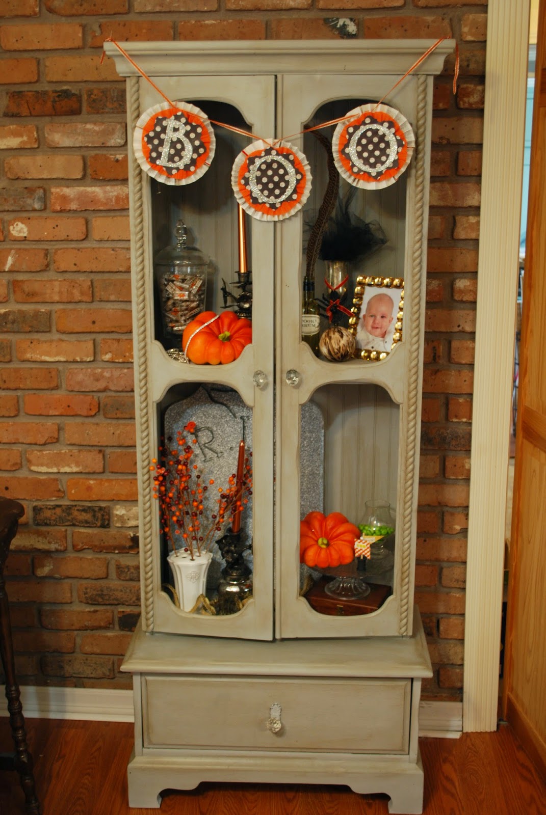 It's All in the Details Gun