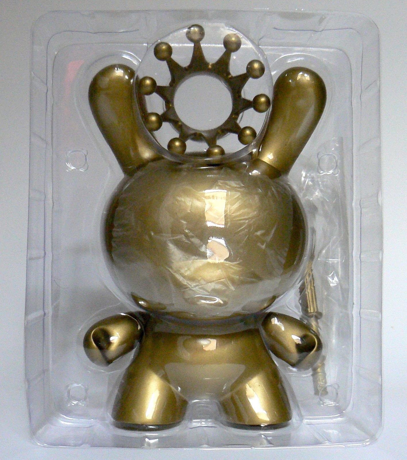 Dunny Addicts Review 8" Gold King Dunny Xyear Anniversary By Tristan Eaton