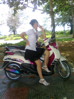 Morm Srey Mol annoying facebook girl Morm Srey Mol annoying facebook girl