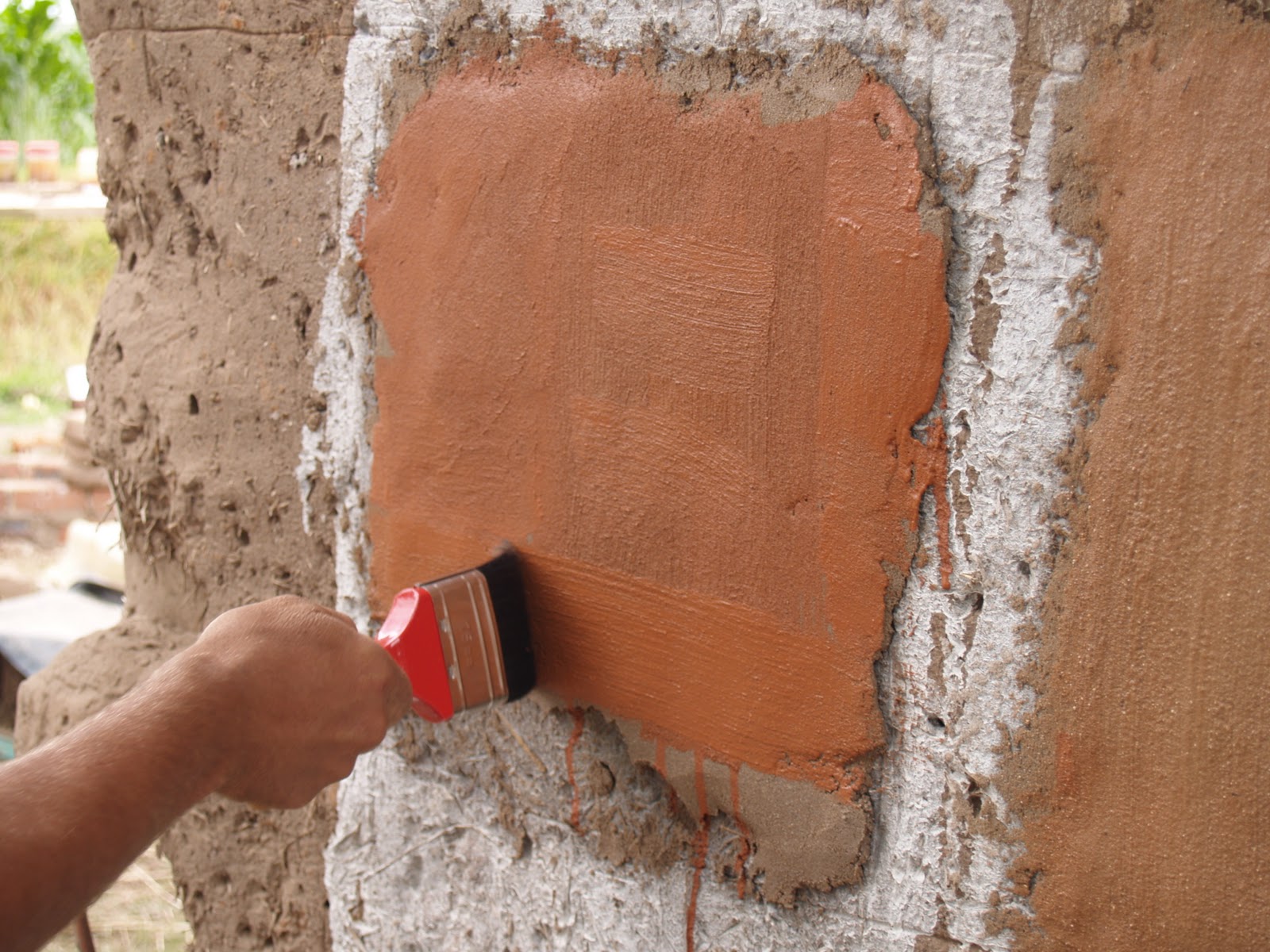 Mud Hutters Earth Lime Plaster tests