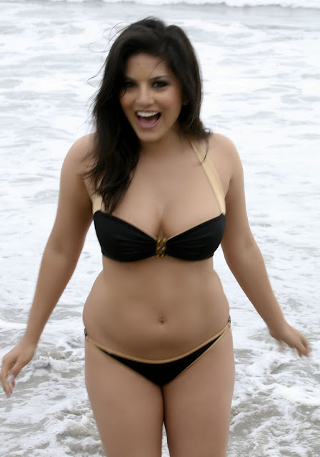 Sunny Leone Hot Porn Star Photos
