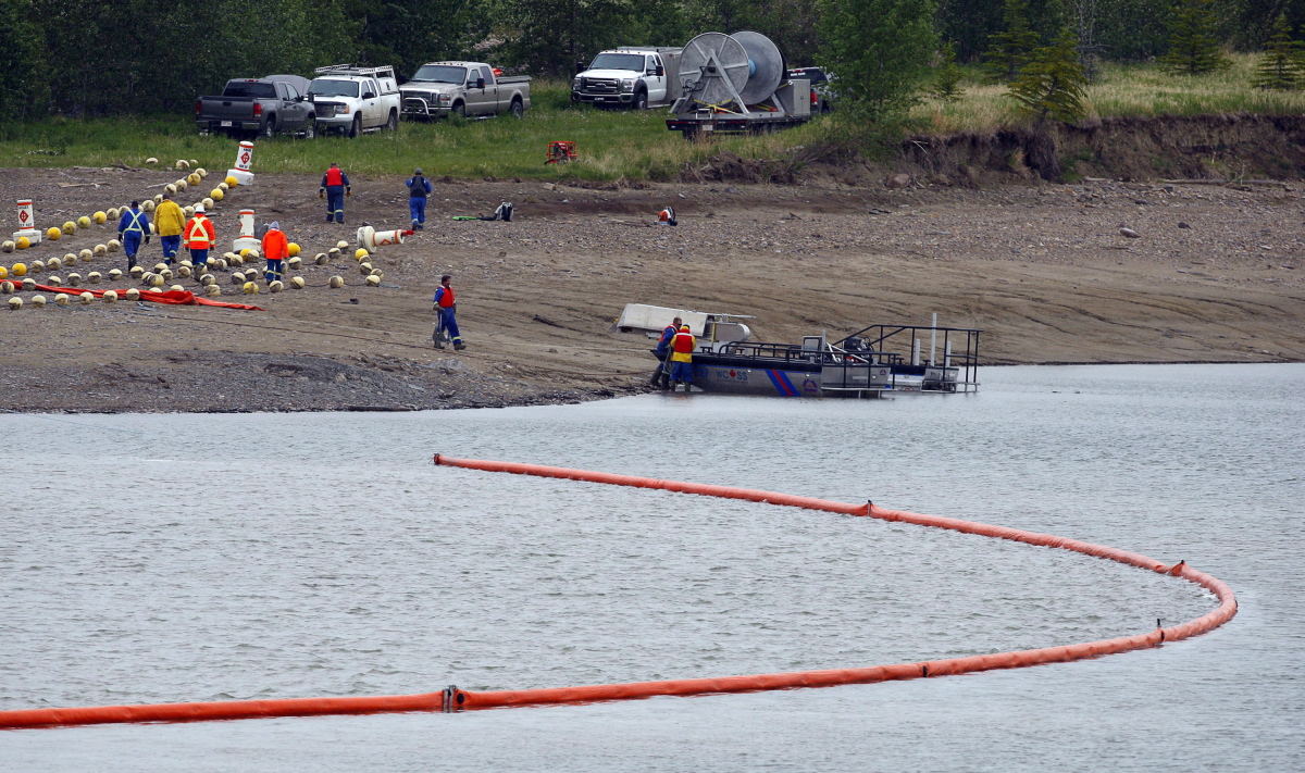White Wolf Alberta Oil Spill Will Take Months To Clean Up (VideoPhotos)