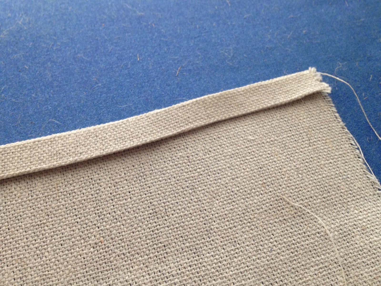 Two It Yourself DIY Monogrammed Wine Bottle Bag (Pottery BarnInspired)