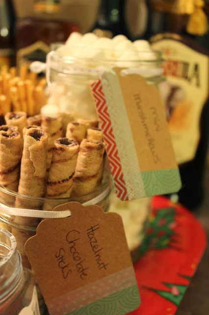 You can make cute labels for your holiday bar toppings by simply using gift tags and ribbon