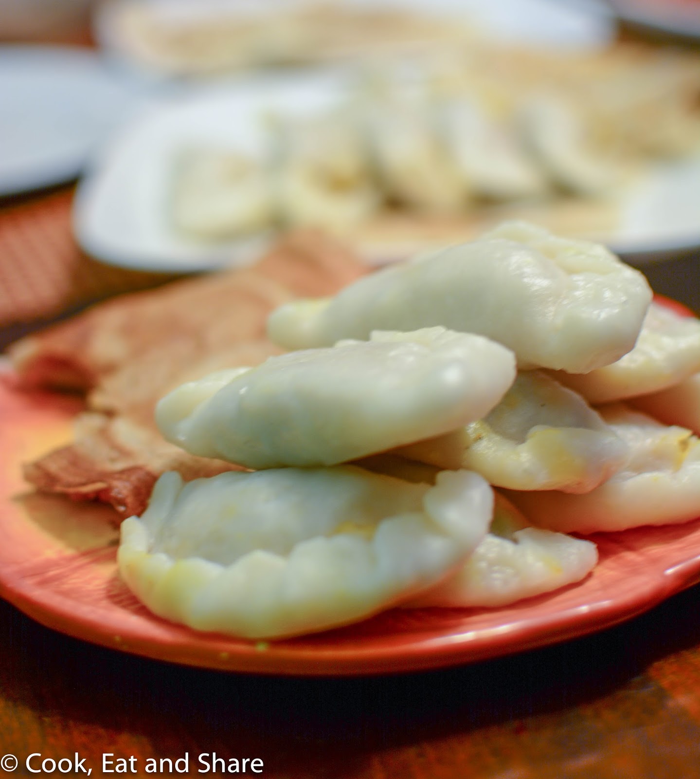 Puli Pithe / Rice flour dumpling /Nonta Pithe / Vegan / Vegetarian