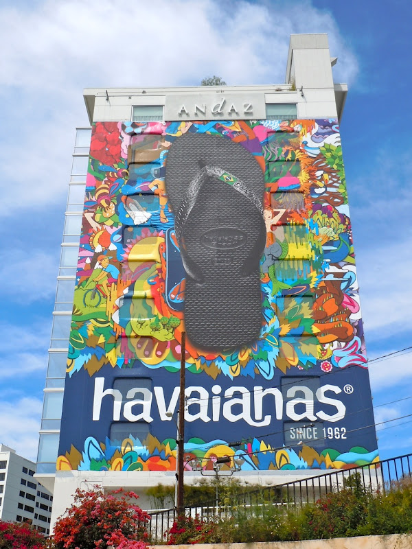 Giant Havaianas flip-flops billboard Havaianas flip flops billboard