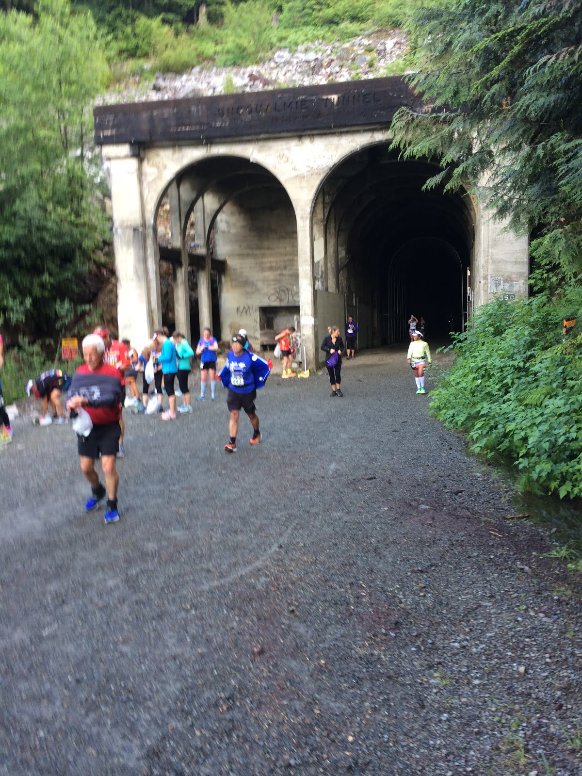 Marathon Maniac 660 RunRaceRecord 6/12/16 Light at the End of the