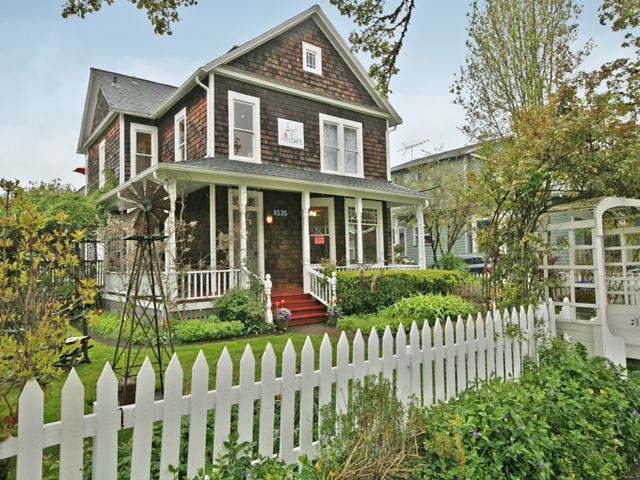 hgtv country living and better homes and gardens home hgtv country living and better homes and gardens home