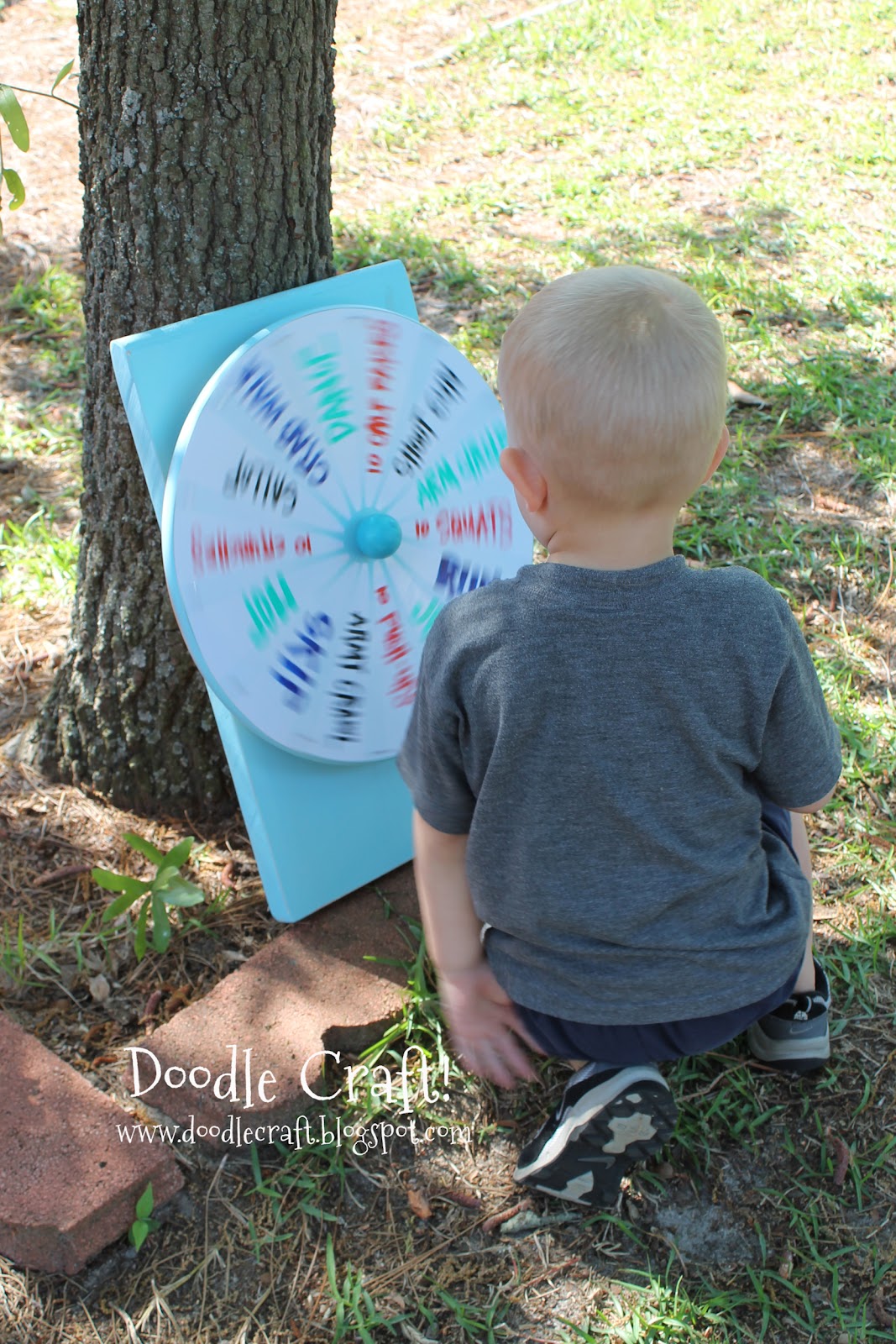 Doodlecraft Super Spinning Prize Wheel DIY!
