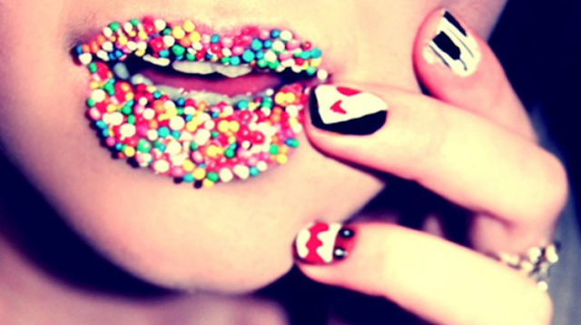 Colorful Beads Lip Makeup