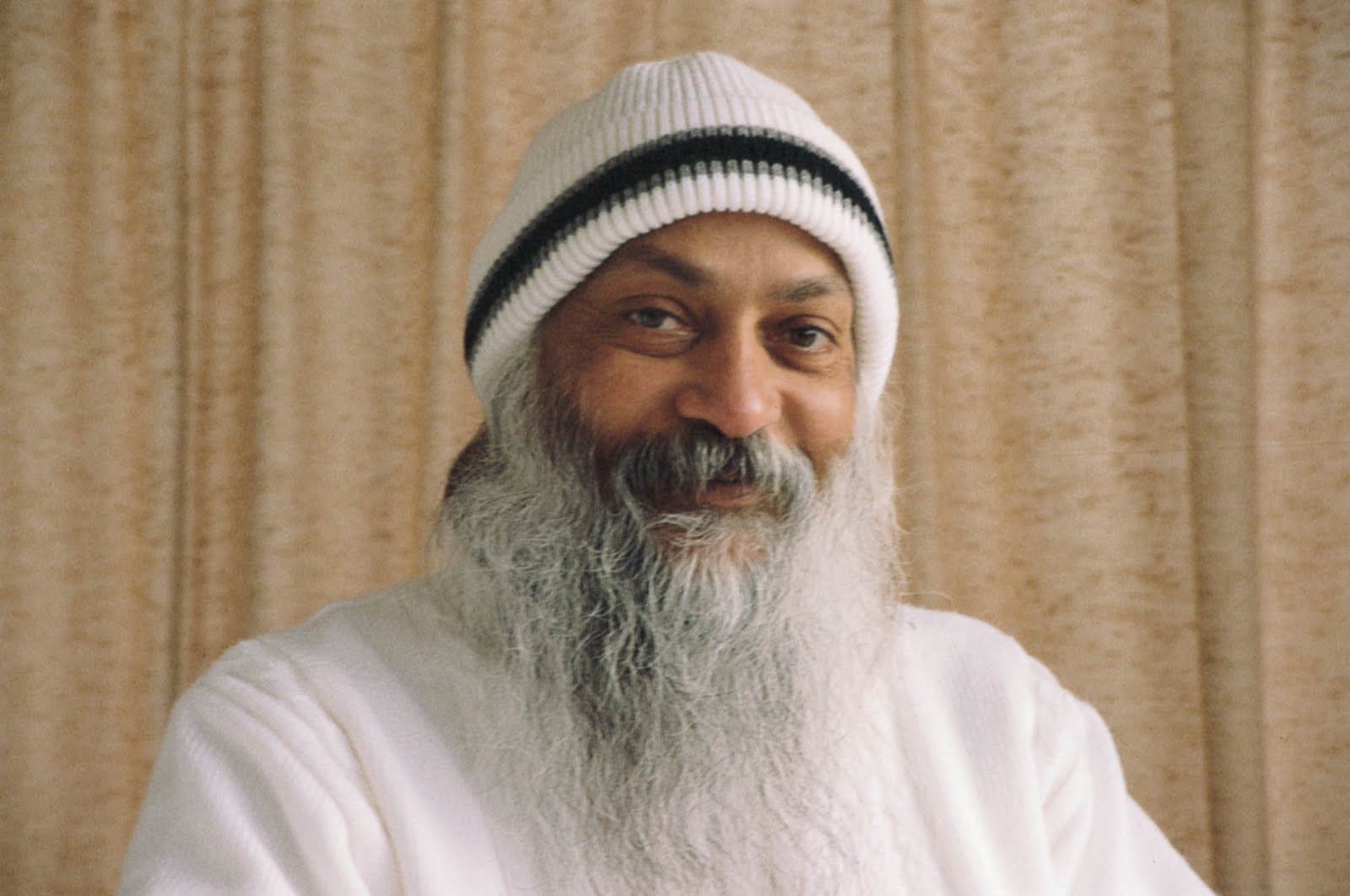 Osho: i politici e i preti