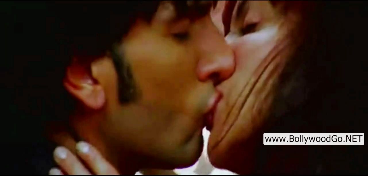 Anushka Kiss Vijay