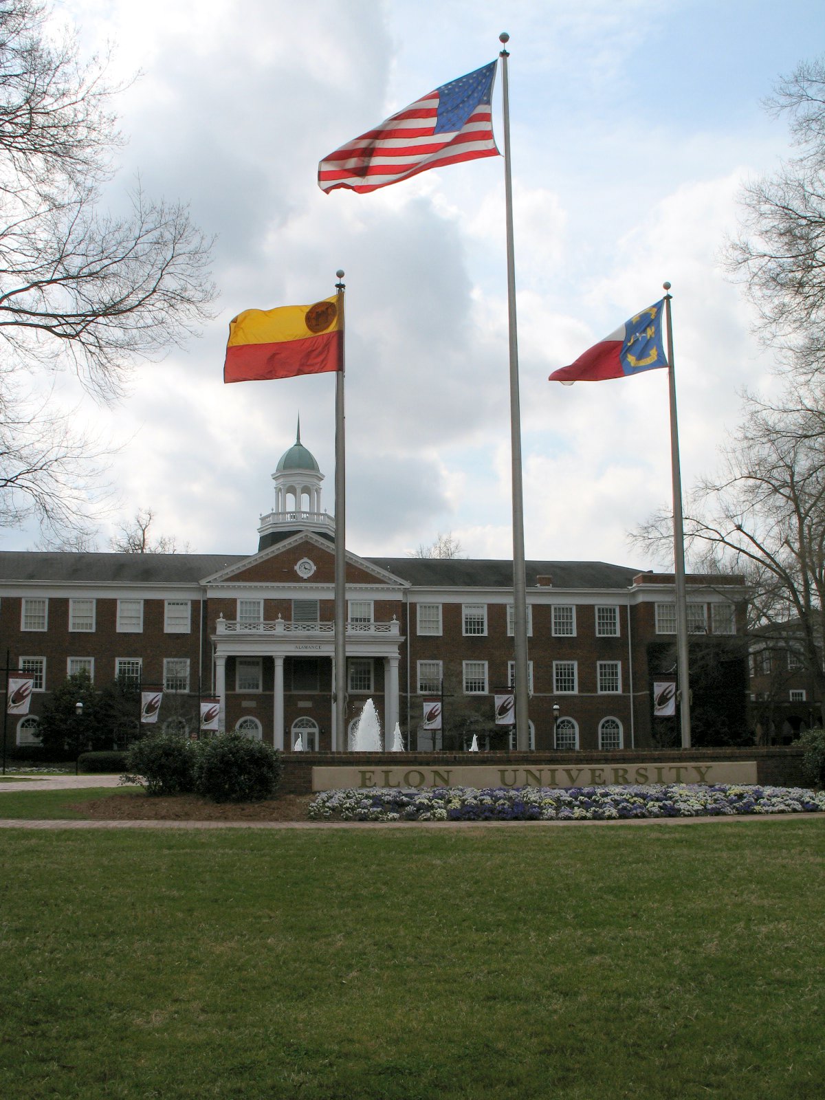 Elon University named 1 "Most Beautiful College Campus"! The Knight