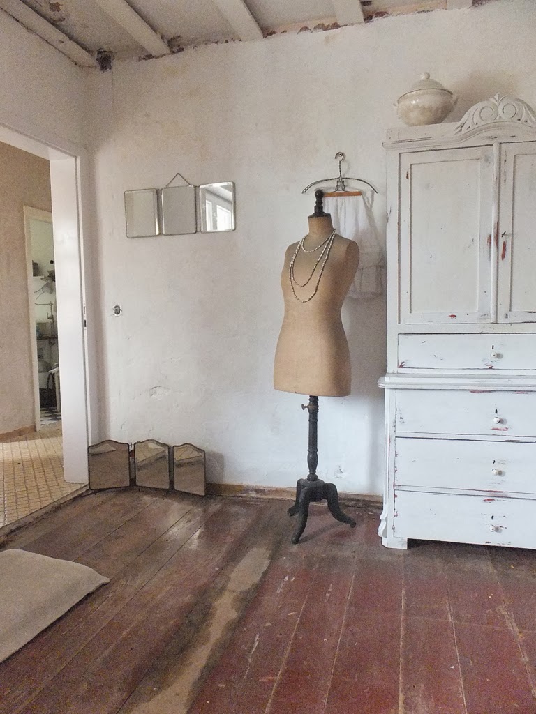 princessgreeneye: Schlafzimmer im "kleinen Haus"...........