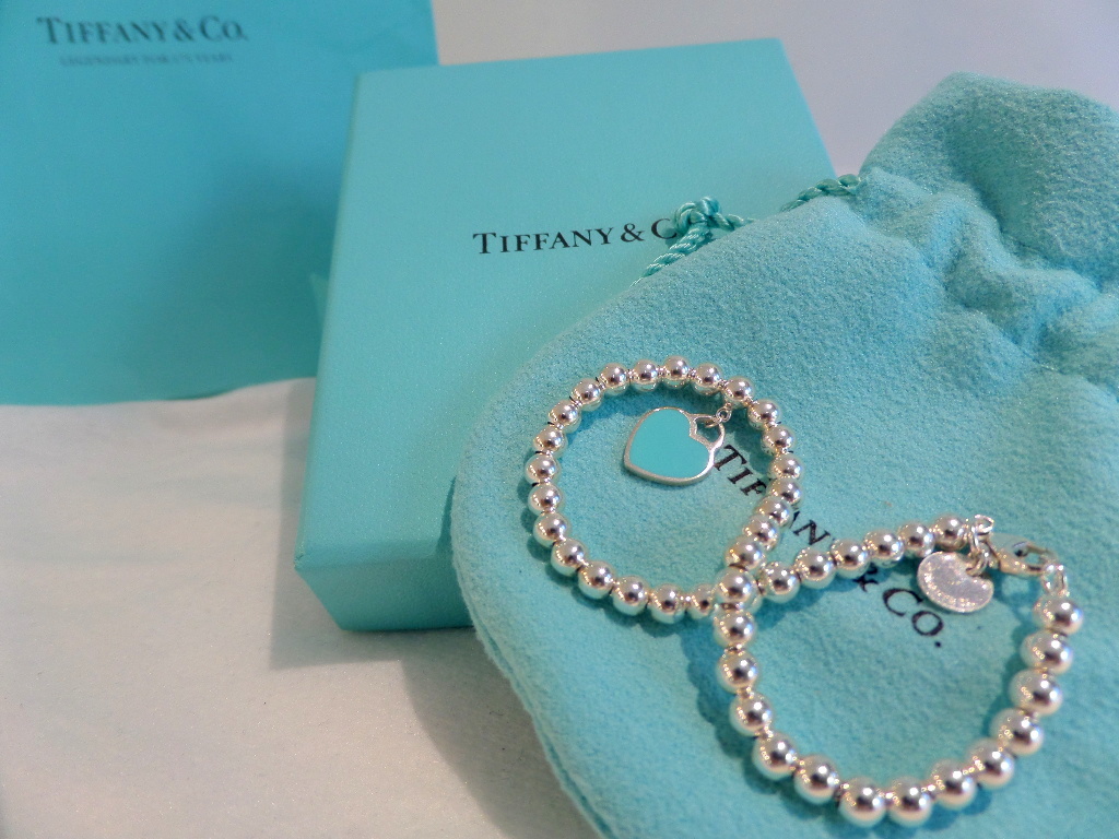 Vancouver Luxury Designer Consignment Shop 二手奢侈品寄卖店 August 2013