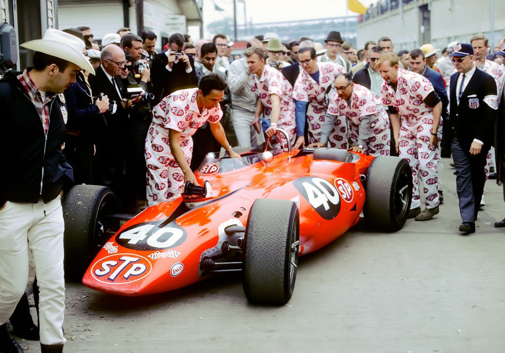 ///KarzNshit/// '67 STPPaxton Turbine Indy car