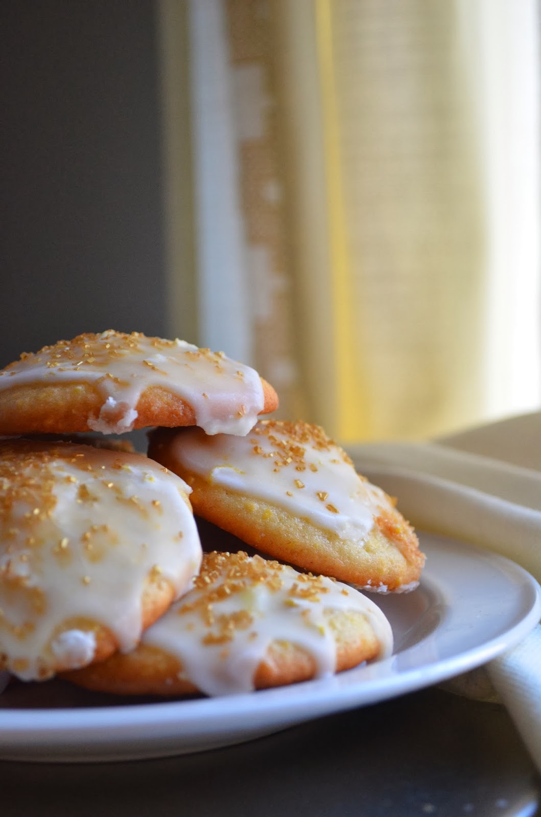 amour fou(d) buttermilk tea cookies with lemon glaze.