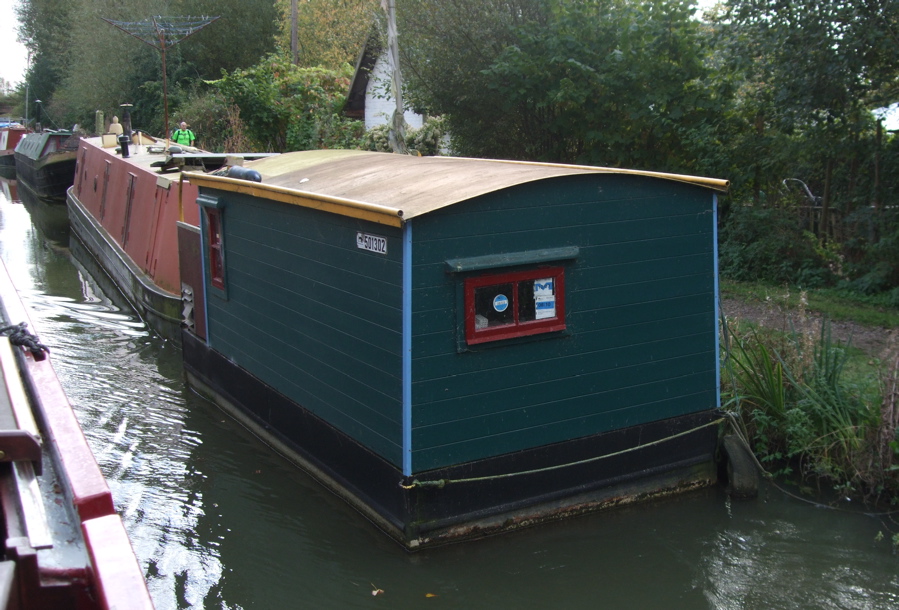Halfie Floating shed