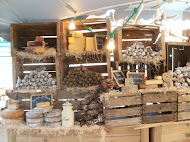 Autumn market in Burgundy