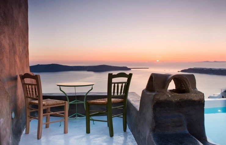 Sophia Suites – Elegant Retreat in Santorini, Hellas (Greece) Sophia Suites – Elegant Retreat in Santorini, Hellas (Greece)