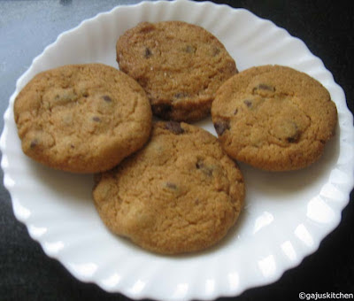 Eggless chocolate Chip Cookies