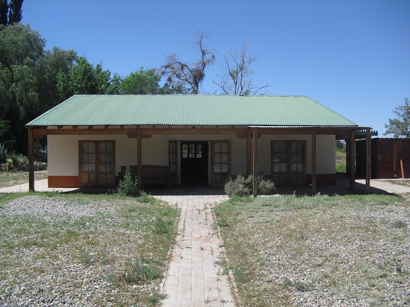 Farmhouse Guest House Cabin 25 Acres Land Access to River Atuel