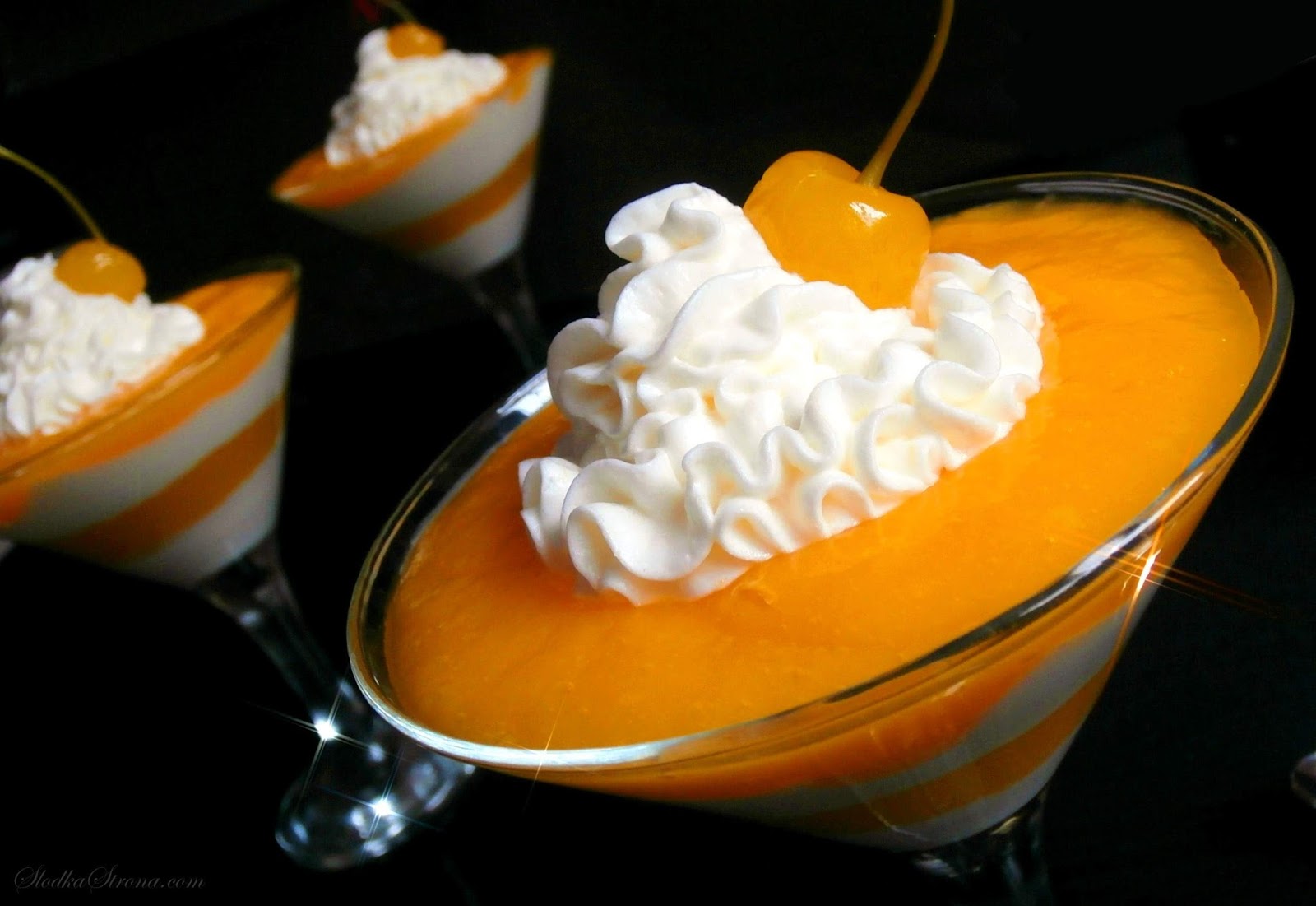 Deser Jogurtowy z Mango - Przepis - Słodka Strona