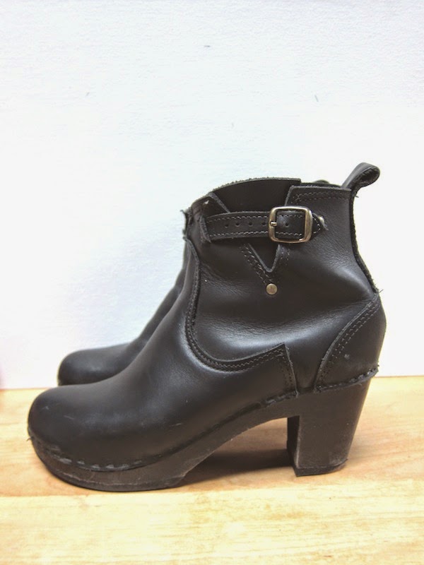 no 6 buckle boot