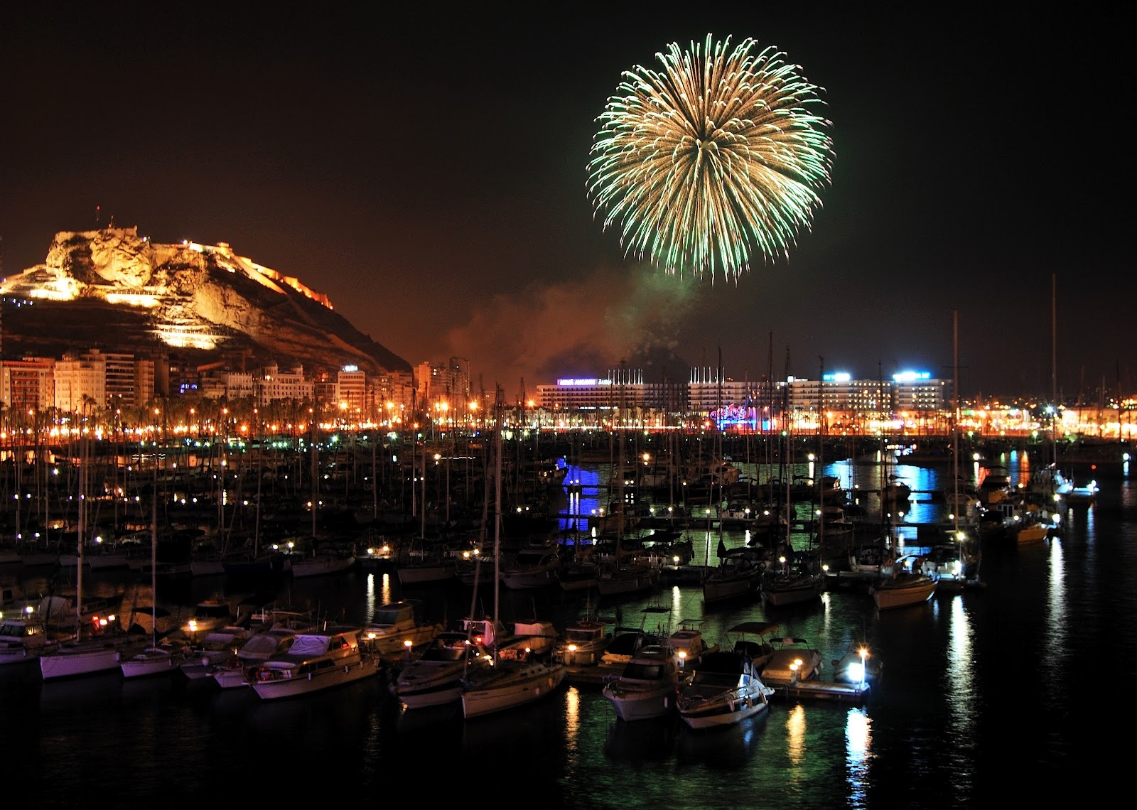 Colegio Internacional Alicante ALICANTE, FIESTA AND FESTIVALS ALL THE