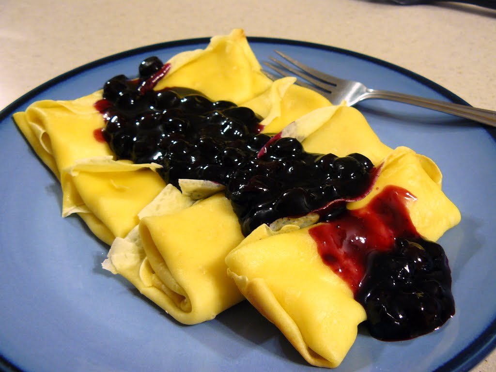Level 2 Mommy Cheese Blintzes with Blueberry Compote