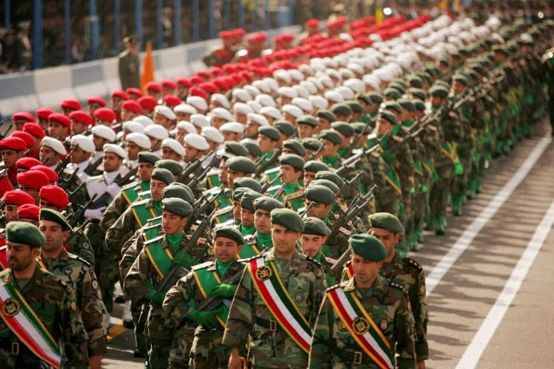 Ejército iraní mueve a sus tropas a la frontera con Irak