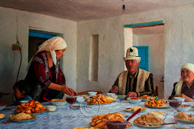 kyrgyz yurt makers, yurt decoration, kyrgyz textile tours