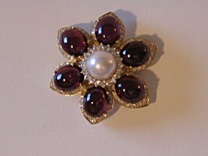 Hollywood Regency Brooch