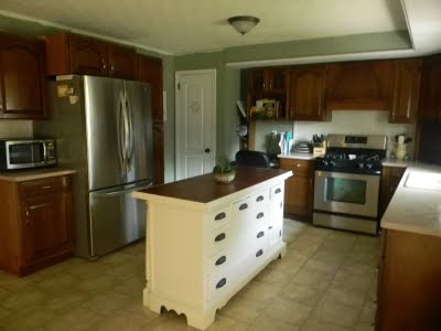 Remodelaholic | A Craigs List Kitchen Remodel