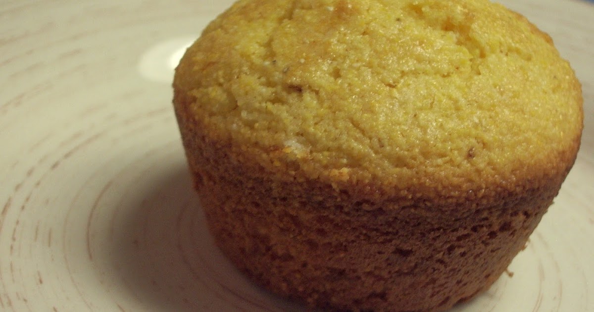 KitchenJoy Copycat Cornbread {Famous Dave's Sweet Corn Muffins}