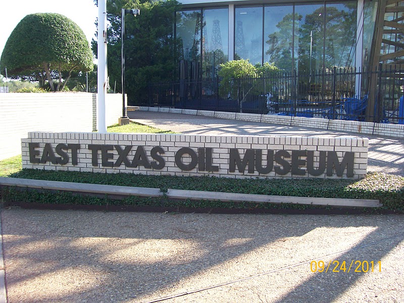 Rockhounding Around East Texas Oil Museum, Kilgore Texas