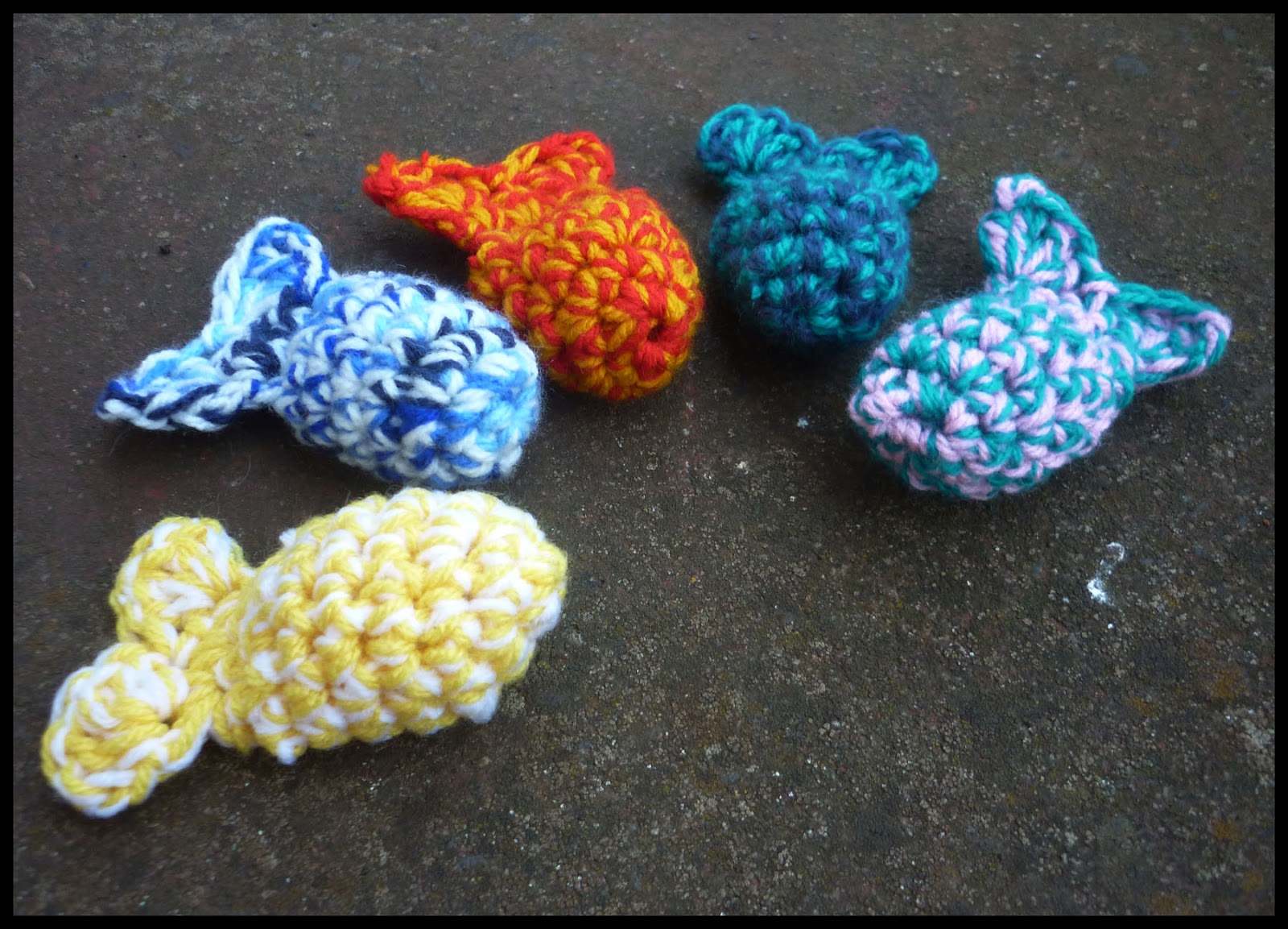 Mamma That Makes CatNip CatFish Free Crochet Pattern