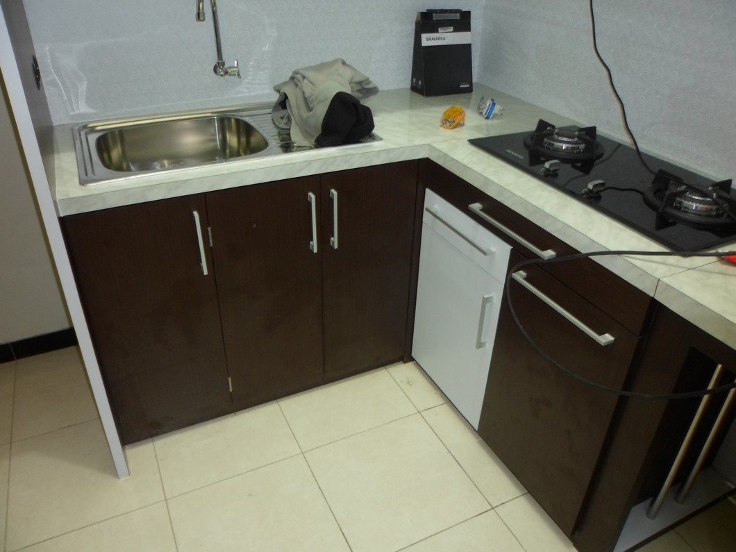 desain dapur minimalis dengan kompor tanam - Dapur Kompor Tanam Modena