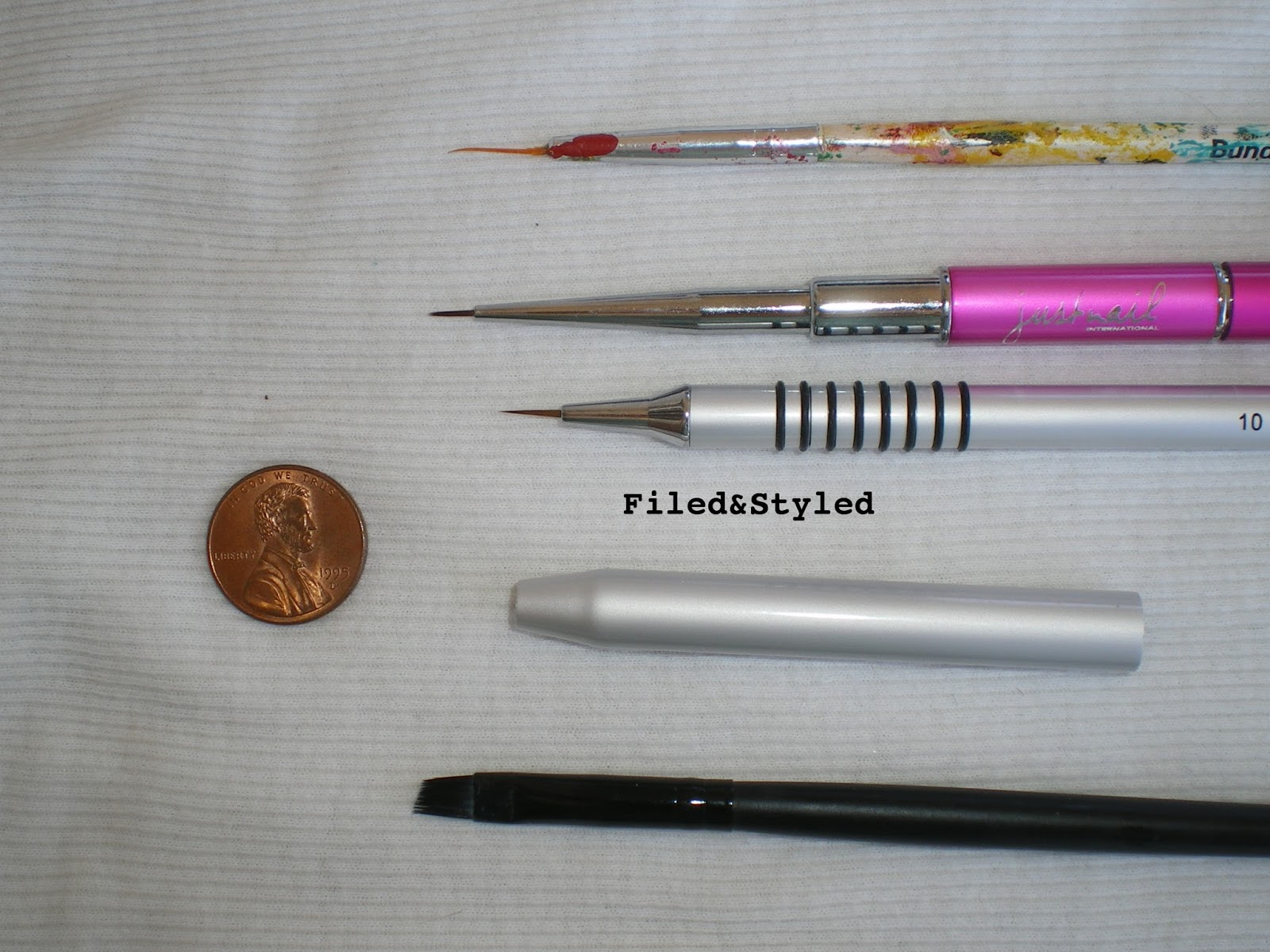 How I do my nails Brushes edition Filed & Styled Filed & Styled How